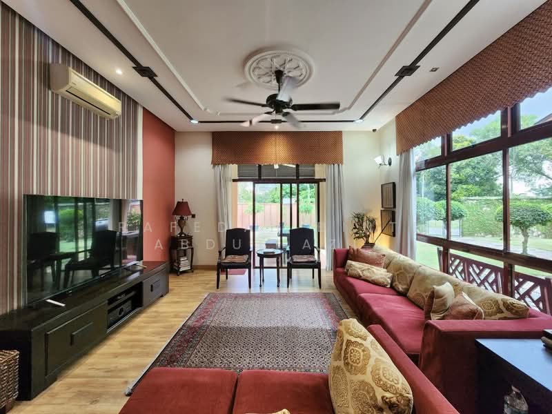 Bungalow for Sale in Bukit Jelutong (Shah Alam) - Rafedah Binti Abdul Aziz - Living Room - PropertyGuru.com.my