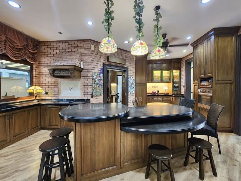 Bungalow for Sale in Bukit Jelutong (Shah Alam) - Rafedah Binti Abdul Aziz - Kitchen - PropertyGuru.com.my