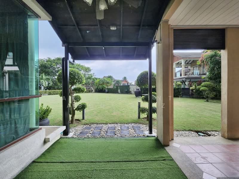 Bungalow for Sale in Bukit Jelutong (Shah Alam) - Rafedah Binti Abdul Aziz - Exterior - PropertyGuru.com.my