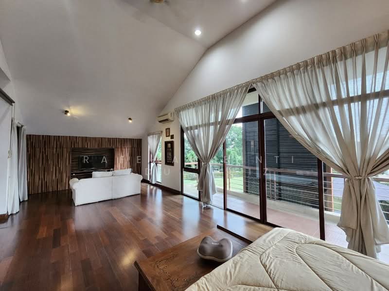 Bungalow for Sale in Bukit Jelutong (Shah Alam) - Rafedah Binti Abdul Aziz - Living Room - PropertyGuru.com.my