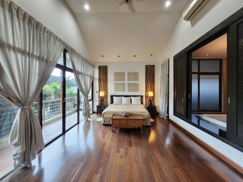 Bungalow for Sale in Bukit Jelutong (Shah Alam) - Rafedah Binti Abdul Aziz - Bedroom - PropertyGuru.com.my