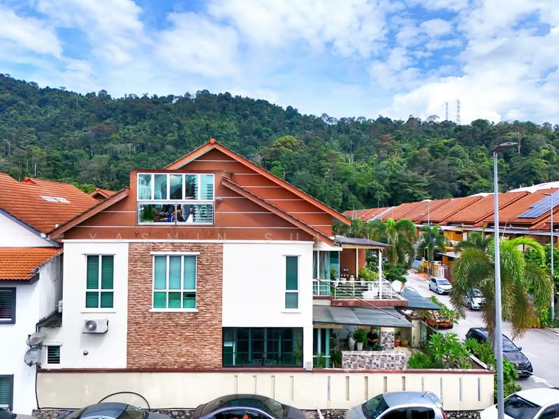 FULLY RENOVATED Semi Detached Ampang Saujana untuk Untuk Dijual - RM 1,700,000, Feb 2026 - Exterior - PropertyGuru.com.my