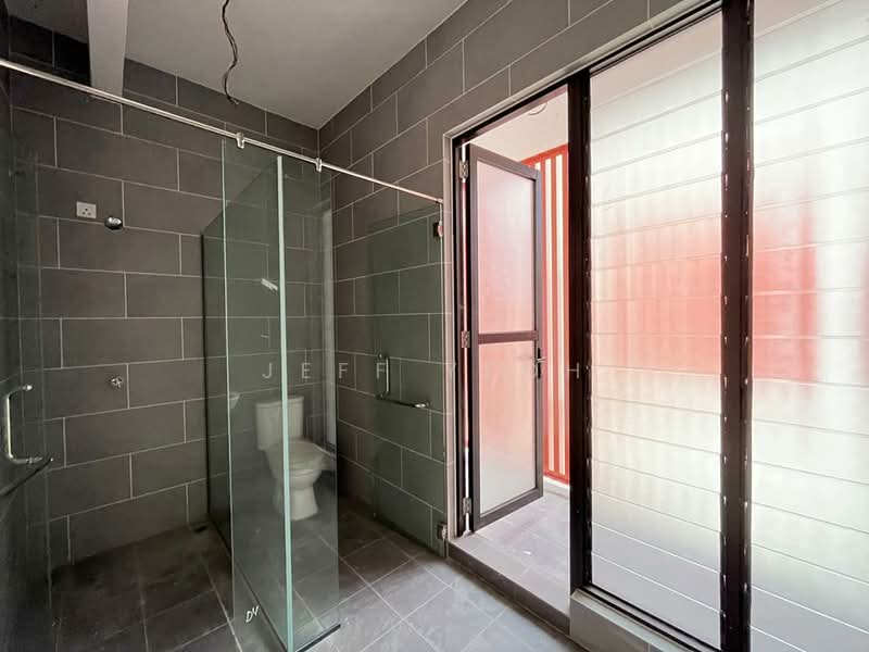 Semi-Detached House for Sale in Alor Setar (Kedah) - Jeff Yeoh - Bathroom - PropertyGuru.com.my