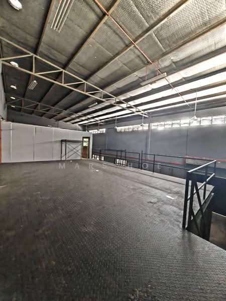 Factory for Rent in Taman Desa Cemerlang (Ulu Tiram) - Mars Hoe - Interior - PropertyGuru.com.my