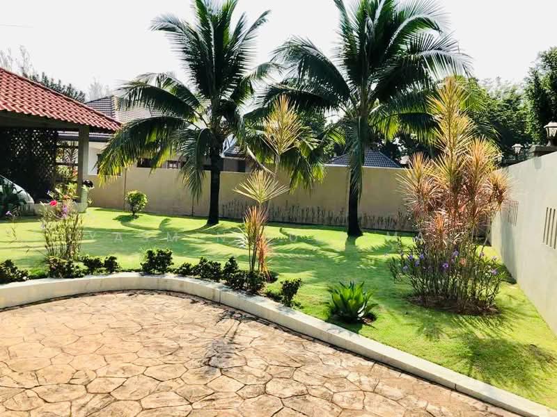 Bungalow for Sale in Country Heights (Kajang) - Yasmin Sulaiman - Garden - PropertyGuru.com.my