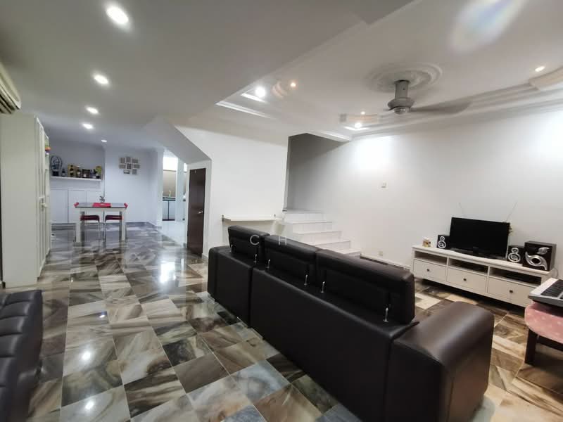 2.5-storey Terraced House for Sale in Balakong (Selangor) - CK Chong - Living Room - PropertyGuru.com.my