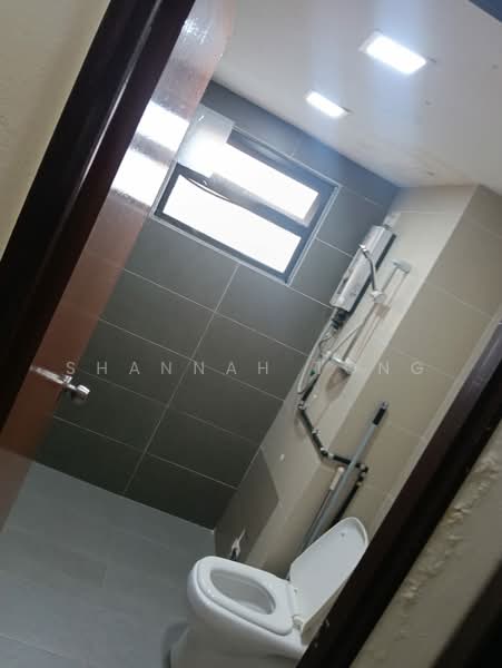 SD Tiara Apartment untuk Untuk Disewa - RM 1,450 /bulan, Feb 2026 - Bathroom - PropertyGuru.com.my