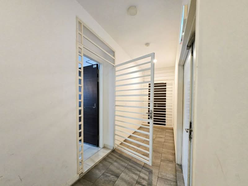 Service Residence for Sale at Lexa Residence @ The Quartz WM - M.J Zairin - Entrance - PropertyGuru.com.my