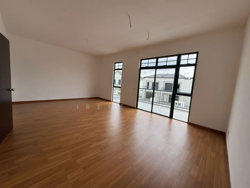 Cluster House for Sale in Iskandar Puteri (Nusajaya) (Johor) - Irene Lim - Master Room - PropertyGuru.com.my