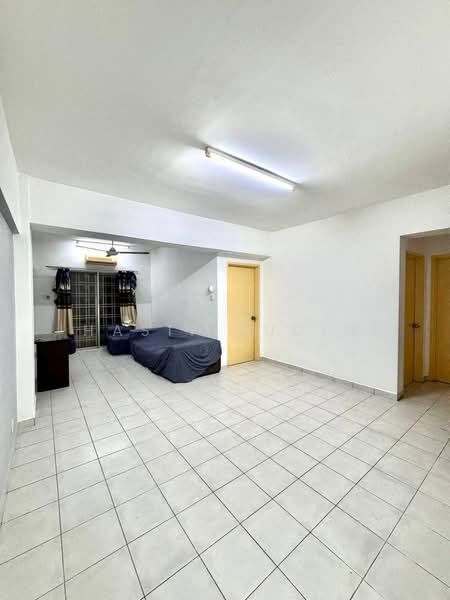 Apartment for Rent at Pangsapuri Sri Cempaka - Hasif Ludin - Living Room - PropertyGuru.com.my