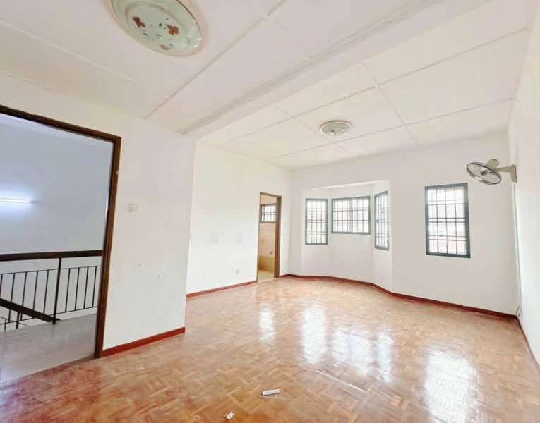 2-storey Terraced House for Sale in Kulai (Johor) - Max Toh - Living Room - PropertyGuru.com.my