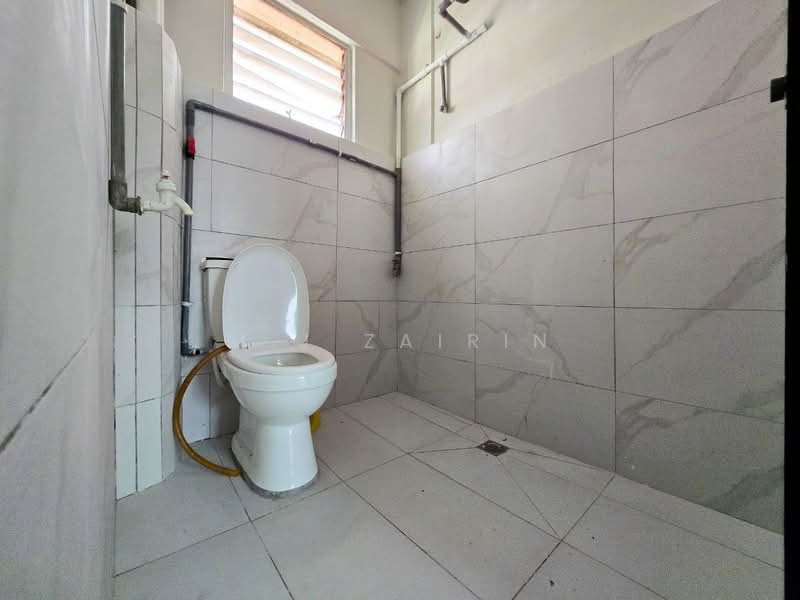Flat Taman Melati untuk Untuk Dijual - RM 230,000, Mac 2026 - Bathroom - PropertyGuru.com.my