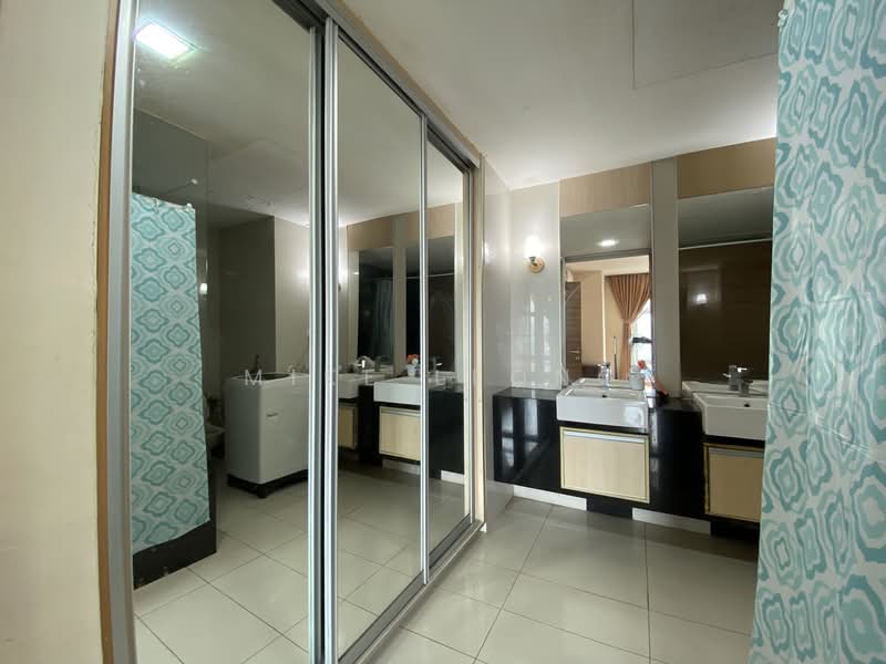 Service Residence for Sale at Dua Sentral - Mike Leong - Bathroom - PropertyGuru.com.my