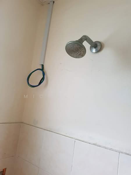 Apartment for Rent at Sri Cempaka (Puchong Jaya) - Michael Lee - Bathroom - PropertyGuru.com.my