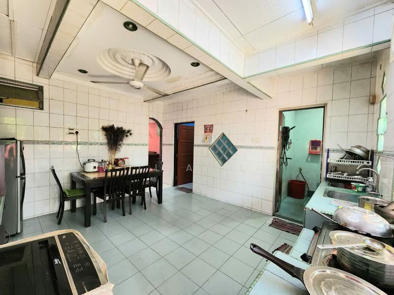 1-storey Terraced House for Sale in Puchong (Selangor) - William Lim - Kitchen - PropertyGuru.com.my
