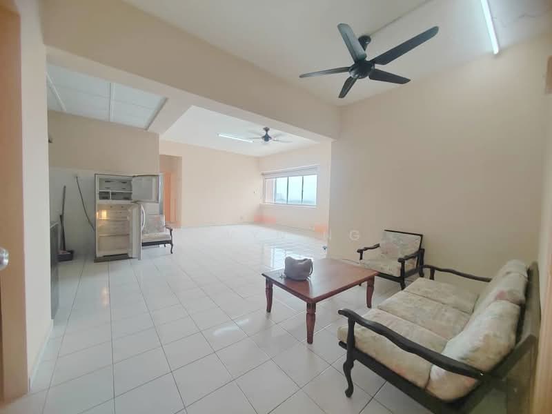 Larkin Utama (Menara Metro Larkin) untuk Untuk Dijual - RM 238,000, Feb 2026 - Living Room - PropertyGuru.com.my
