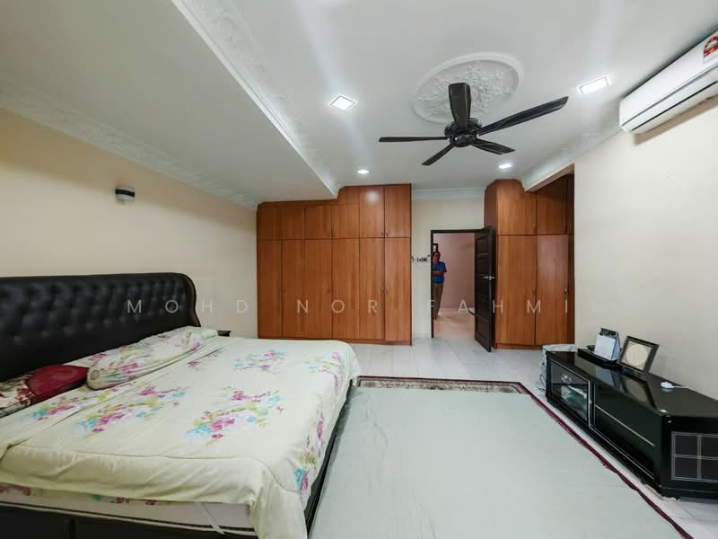 2-storey Terraced House for Sale in Bukit Jelutong (Shah Alam) - Mohd Nor Fahmi - PropertyGuru.com.my