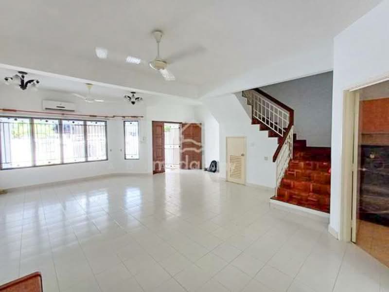 2-storey Terraced House for Sale in Seksyen 5 (Kota Damansara) - Nadia Jaafar - Living Room - PropertyGuru.com.my
