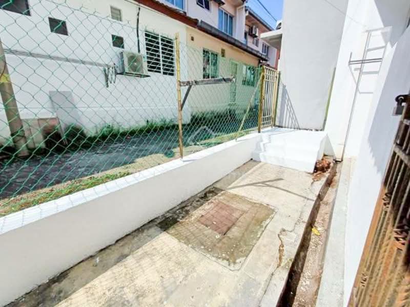 2-storey Terraced House for Sale in Seksyen 5 (Kota Damansara) - Nadia Jaafar - Exterior - PropertyGuru.com.my