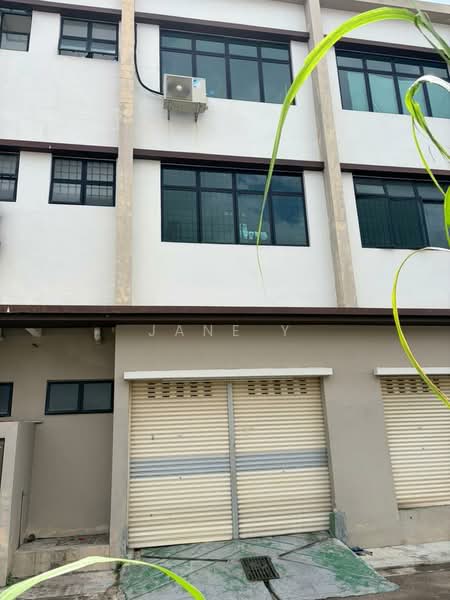 Shop for Rent in Bandar Cemerlang (Ulu Tiram) - Jane Y - Exterior - PropertyGuru.com.my