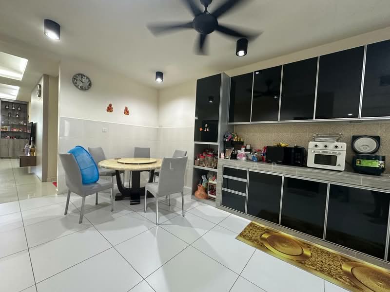 2-storey Terraced House for Sale in Taman Mutiara Rini (Skudai) - Shirley Yap - Kitchen - PropertyGuru.com.my