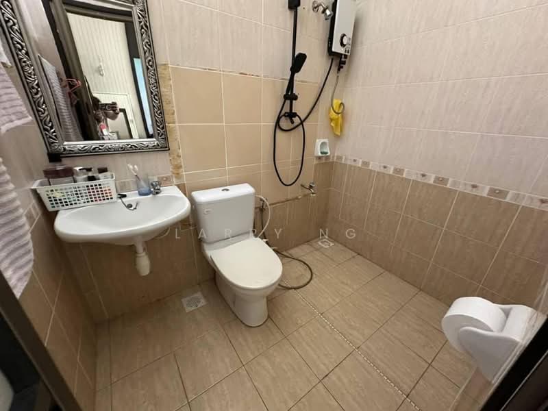 Semi-Detached House for Sale in Johor Bahru (Johor) - Larry Ng - Bathroom - PropertyGuru.com.my
