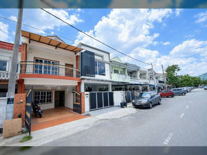 2-storey Terraced House for Sale in Taman Melawati (Ulu Kelang) - Nadia Jaafar - Exterior - PropertyGuru.com.my