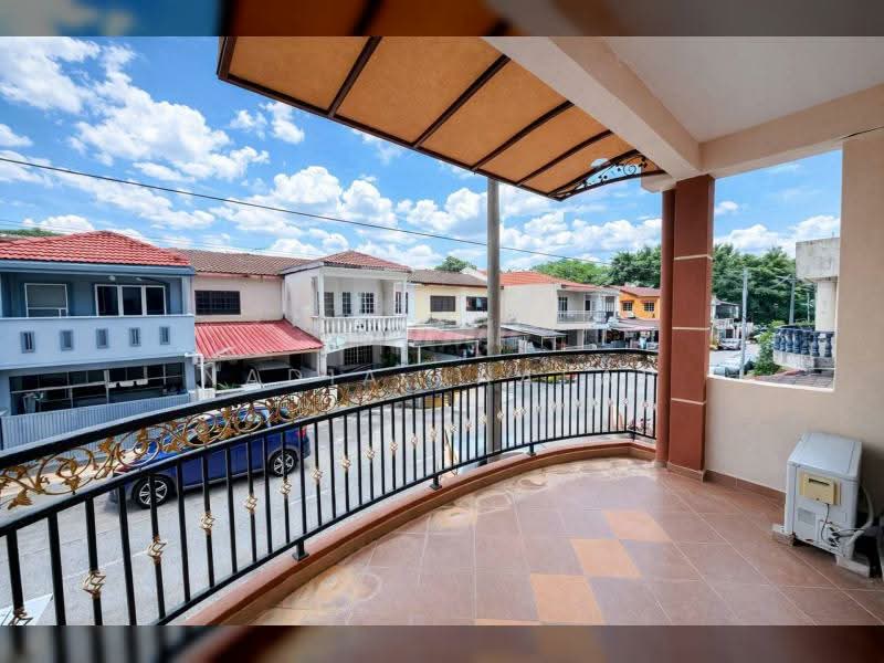 2-storey Terraced House for Sale in Taman Melawati (Ulu Kelang) - Nadia Jaafar - Balcony - PropertyGuru.com.my