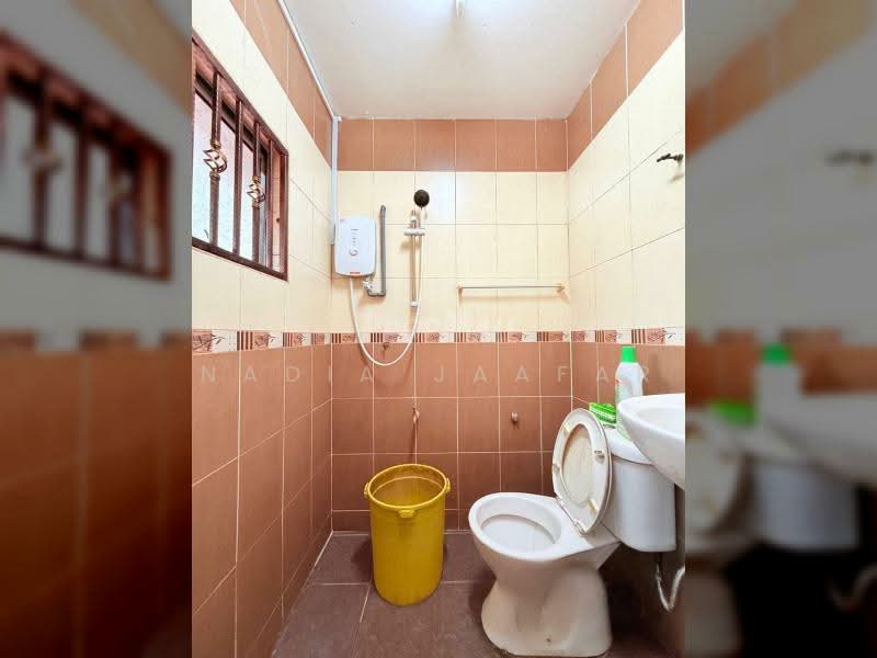 2-storey Terraced House for Sale in Taman Melawati (Ulu Kelang) - Nadia Jaafar - Bathroom - PropertyGuru.com.my