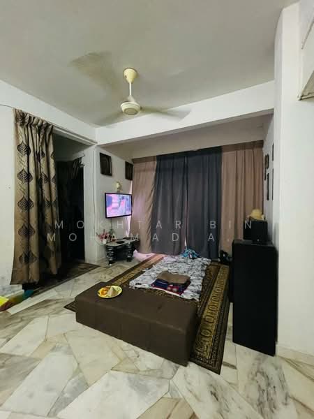 Apartment for Sale at Apartment Dahlia - Mokhtar Bin Mohamad Akhir - Living Room - PropertyGuru.com.my