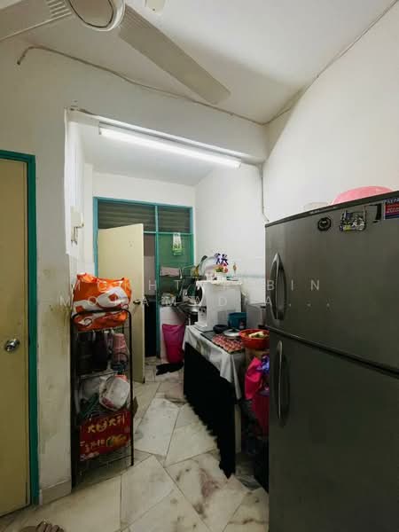 Apartment for Sale at Apartment Dahlia - Mokhtar Bin Mohamad Akhir - Kitchen - PropertyGuru.com.my