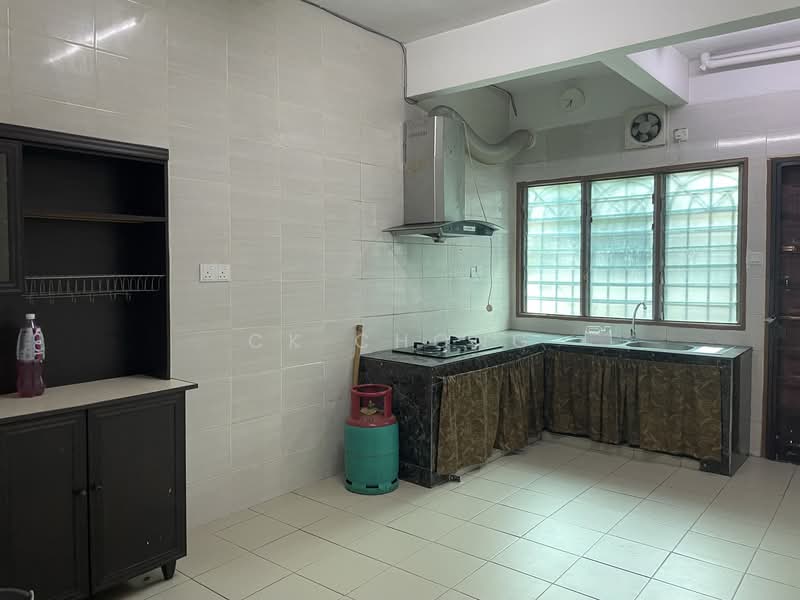 Taman Koperasi Cuepacs Kajang untuk Untuk Disewa - RM 1,500 /bulan, Feb 2026 - Kitchen - PropertyGuru.com.my