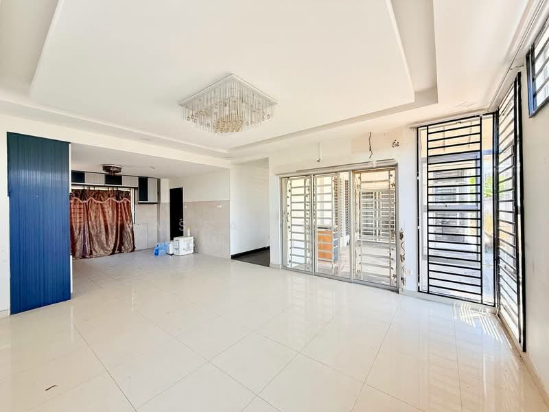 Bandar Enstek untuk Untuk Dijual - RM 1,050,000, Mac 2026 - Living Room - PropertyGuru.com.my