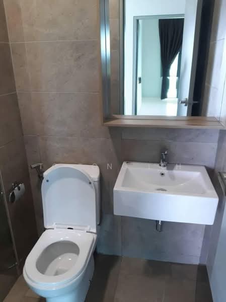 Service Residence for Sale at Suasana @ Utropolis - TC Tong Loh - Bathroom - PropertyGuru.com.my