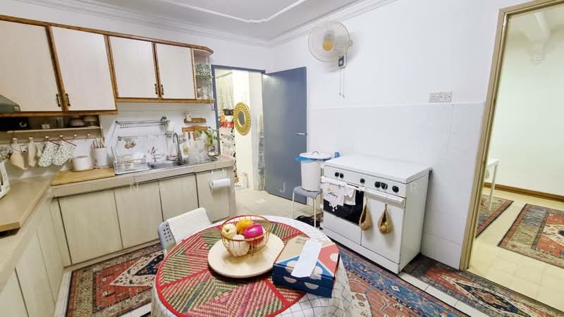 Taman TAR untuk Untuk Dijual - RM 900,000, Feb 2026 - Kitchen - PropertyGuru.com.my