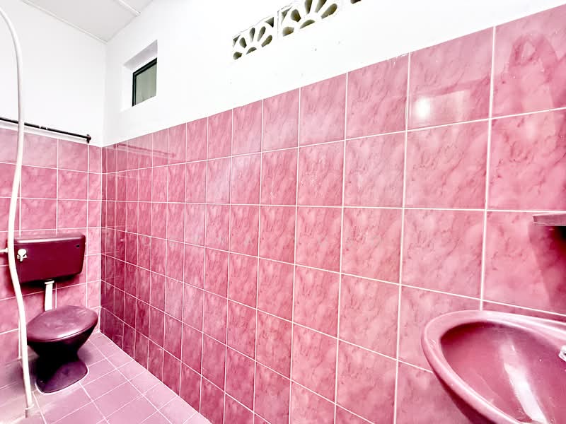 Taman Sri Nanding untuk Untuk Dijual - RM 340,000, Mac 2026 - Bathroom - PropertyGuru.com.my