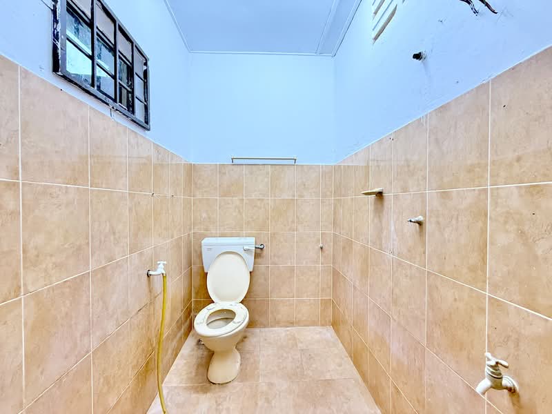 Taman Sri Nanding untuk Untuk Dijual - RM 340,000, Mac 2026 - Bathroom - PropertyGuru.com.my