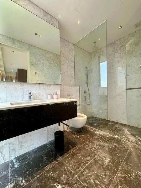 Service Residence for Sale at Jewel by Oxley KLCC - KK Chow - Bathroom - PropertyGuru.com.my