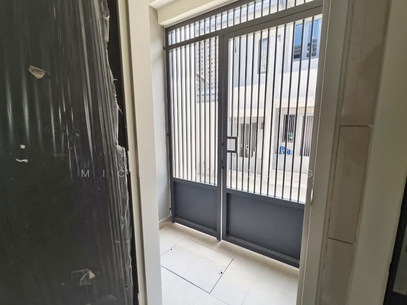 2-storey Terraced House for Rent in Elmina (Shah Alam) - Michael Foong - Entrance - PropertyGuru.com.my