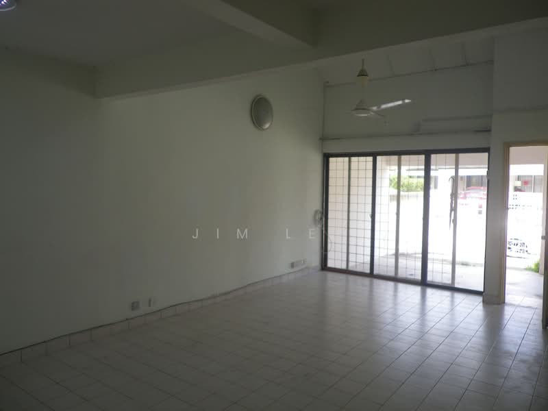 1.5-storey Terraced House for Sale in Subang Jaya (Selangor) - Jim Lee - Living Room - PropertyGuru.com.my