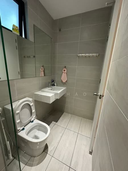 Servis Apartment untuk Disewa di UNIO Residence - Jin Hao - Bathroom - PropertyGuru.com.my