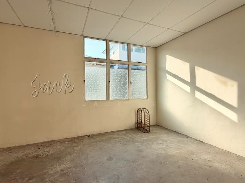 Shop / Office for Rent in Raja Uda (Butterworth) - Jack Ng - Interior - PropertyGuru.com.my