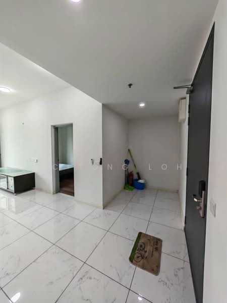 Service Residence for Sale at Suasana @ Utropolis - TC Tong Loh - Entrance - PropertyGuru.com.my
