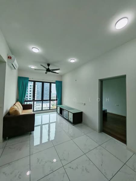 Service Residence for Sale at Suasana @ Utropolis - TC Tong Loh - Living Room - PropertyGuru.com.my