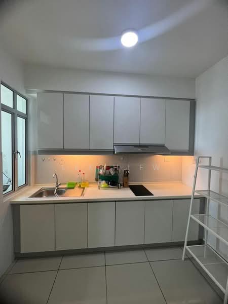 Apartment for Sale at Austin Suites (Permata Austin) - Lex Hiew - Kitchen - PropertyGuru.com.my