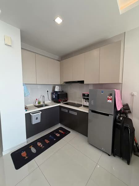 Condominium for Sale at Bay Point @ Country Garden Danga Bay - May Lee - Kitchen - PropertyGuru.com.my