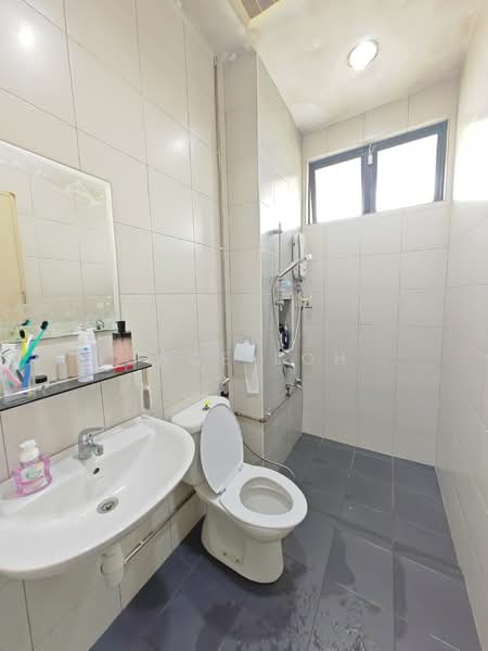 Cluster House for Sale in Taman Setia Indah (Kluang) - Jace Loh - Bathroom - PropertyGuru.com.my