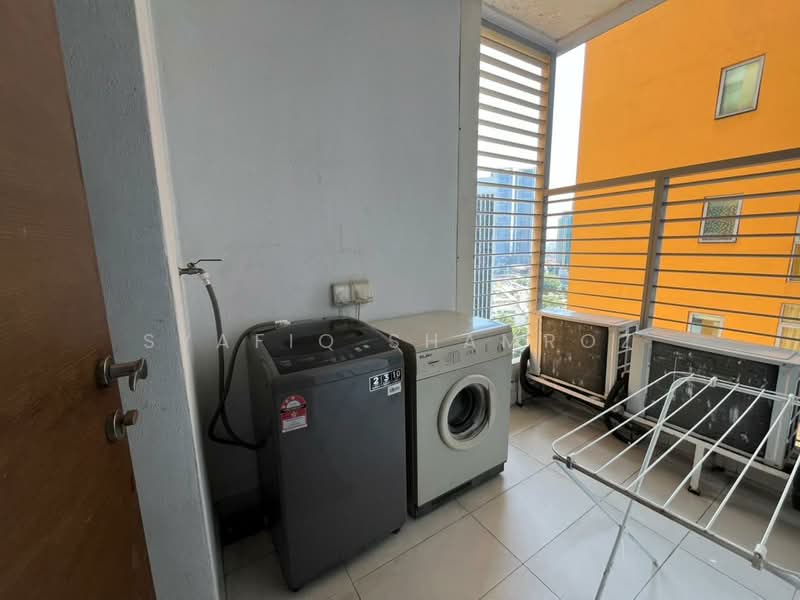 Hampshire Residences untuk Untuk Disewa - RM 5,200 /bulan, Mac 2026 - Balcony - PropertyGuru.com.my