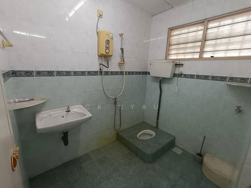 2-storey Terraced House for Sale in Ipoh (Perak) - Ck Nyau - Bathroom - PropertyGuru.com.my