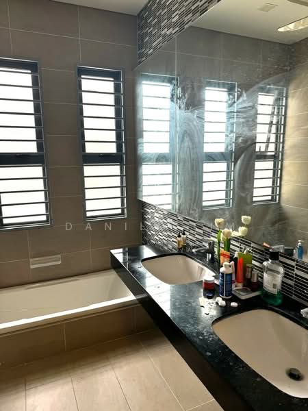 Tiara Hills untuk Untuk Dijual - RM 2,700,000, Feb 2026 - Bathroom - PropertyGuru.com.my